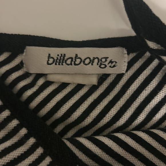 Billabong Black & white striped Knit Racerback Tank Top in size Medium - Picture 9 of 9